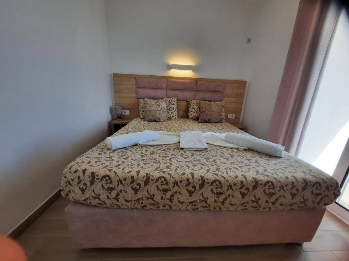 Studio Apartments Jupo Ulcinj Eksteriør billede