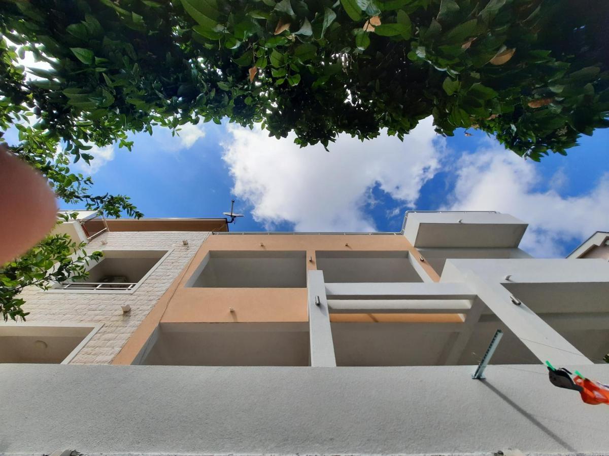 Studio Apartments Jupo Ulcinj Eksteriør billede