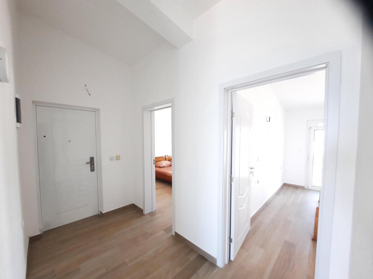 Studio Apartments Jupo Ulcinj Eksteriør billede