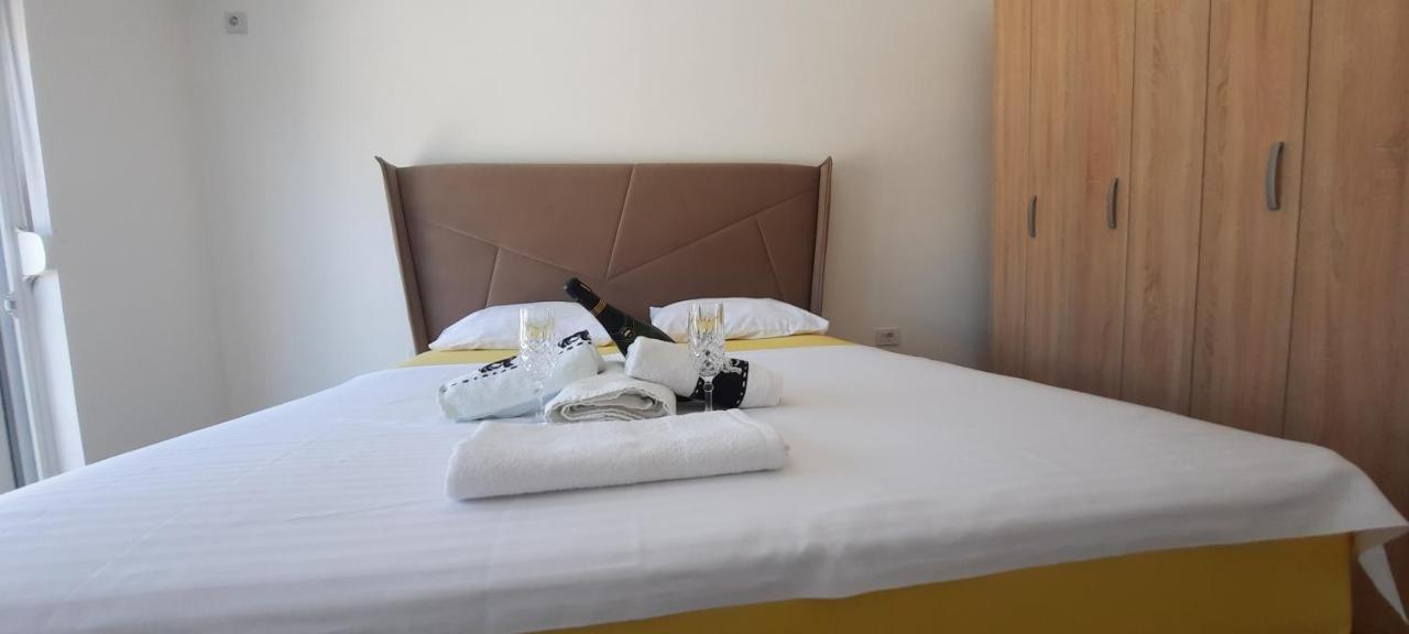 Studio Apartments Jupo Ulcinj Eksteriør billede