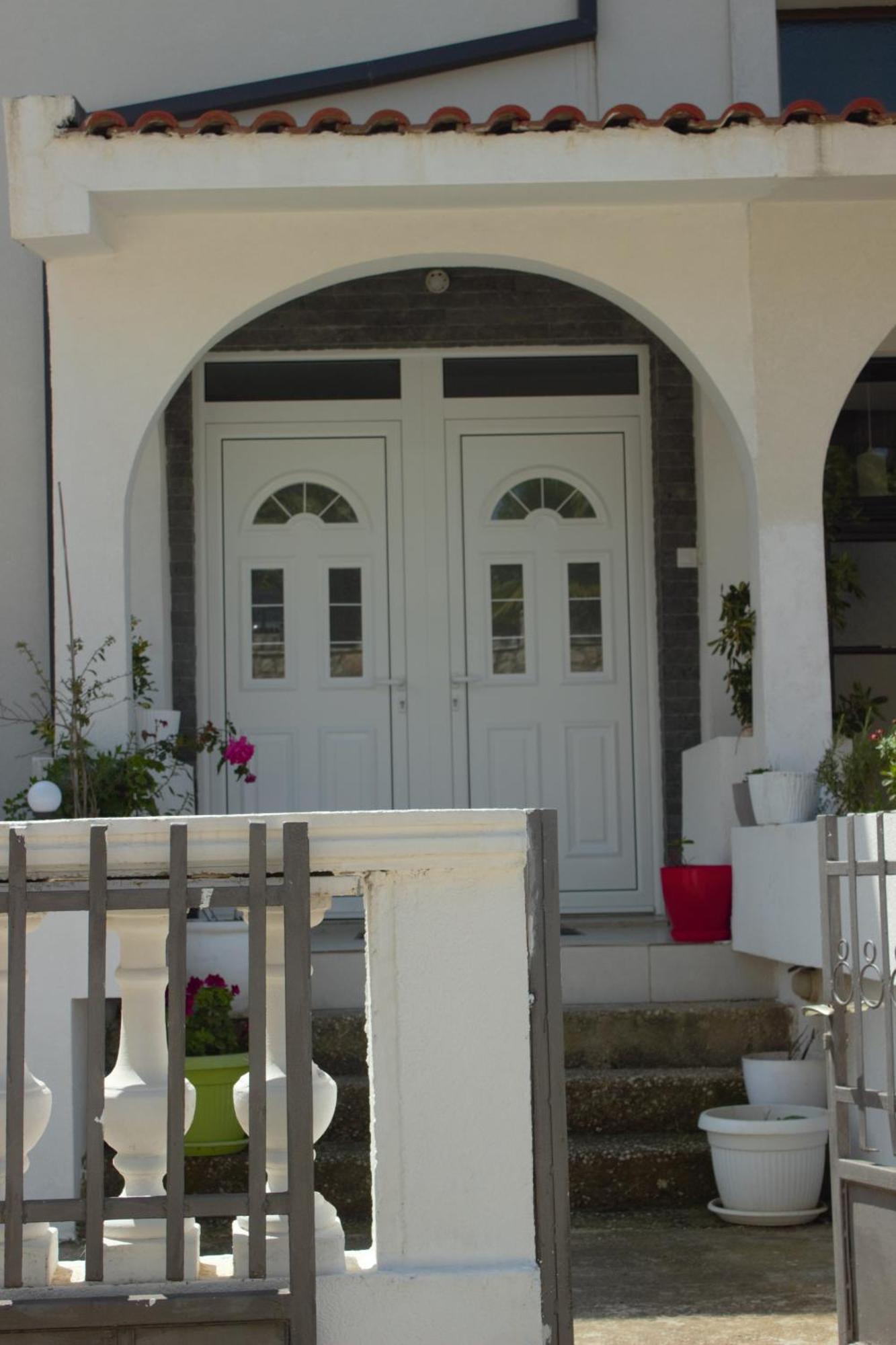 Studio Apartments Jupo Ulcinj Eksteriør billede
