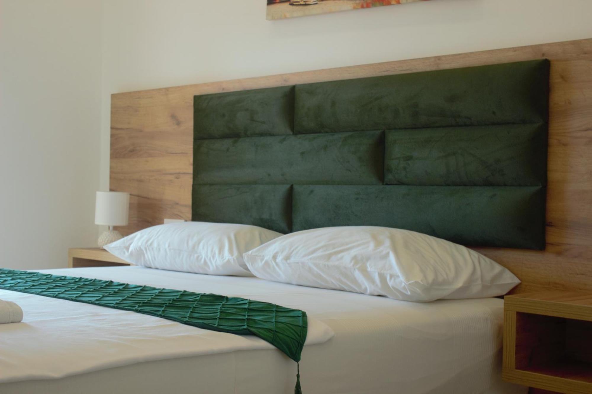 Studio Apartments Jupo Ulcinj Eksteriør billede